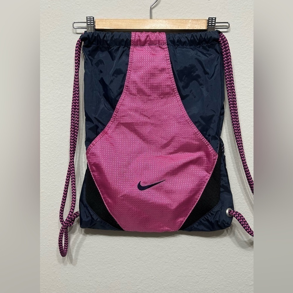 Nike Drawstring Cinch‎ Backpack Navy Blue Pink Mesh Pocket Gym Bag